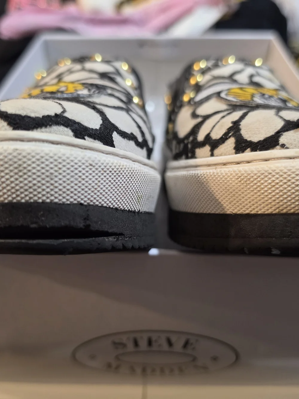 Steve Madden Alabama State Hornet Embroidered Slip On Sneakers 8M